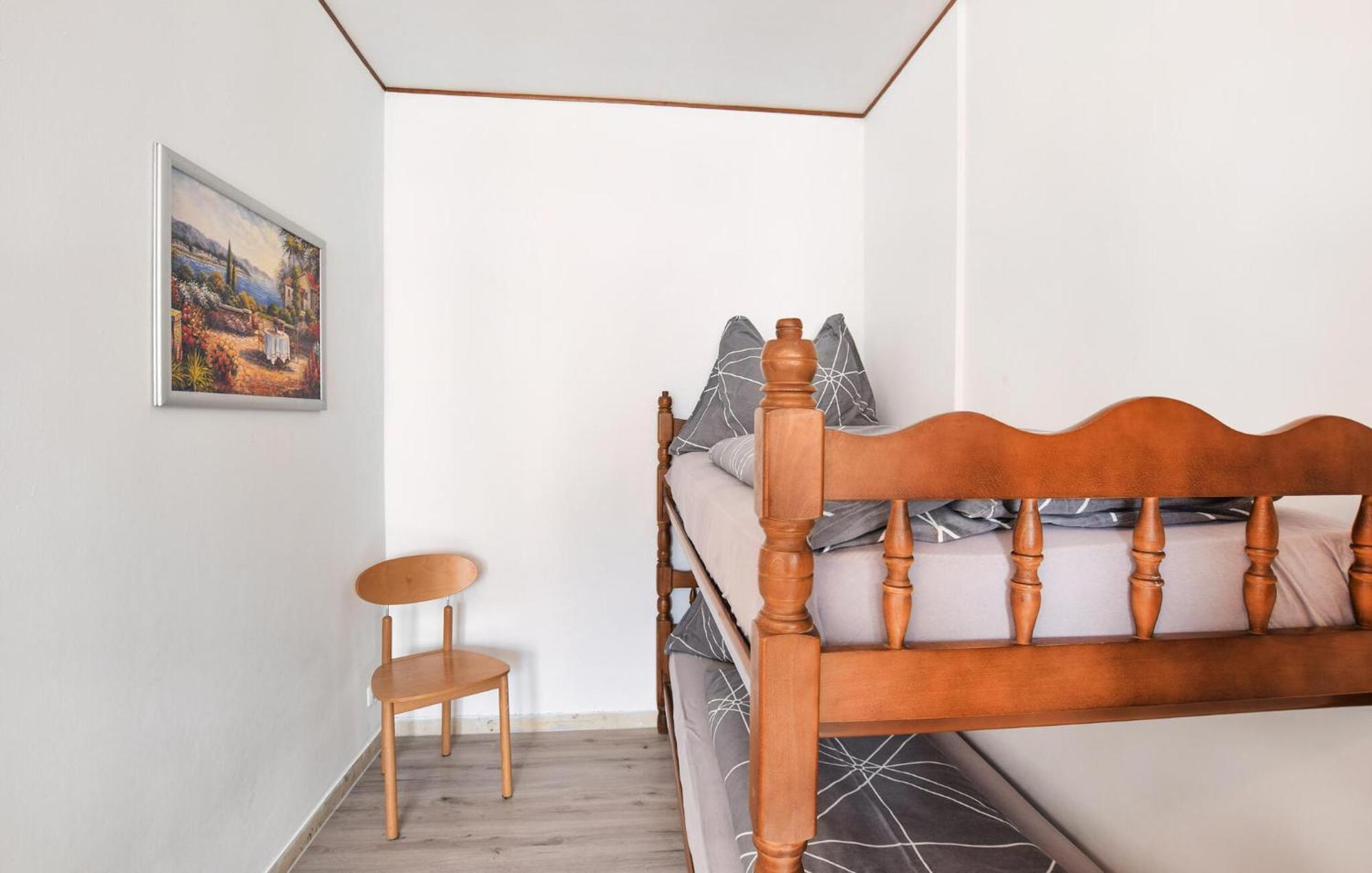 1 Bedroom Lovely In