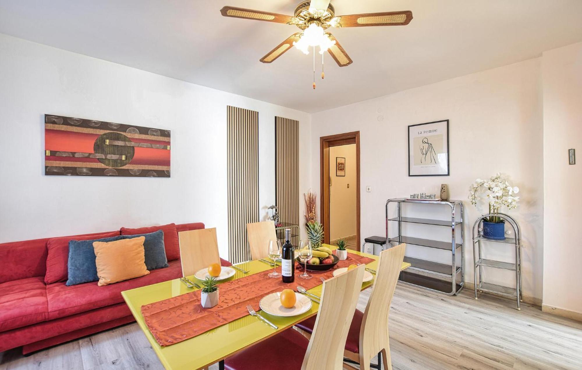 1 Bedroom Lovely In